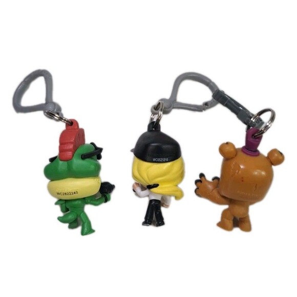 Five Nights at Freddy's Keychain Bag Clip Lot Nightmare Freddy Vanessa Gator - Picture 2 of 2